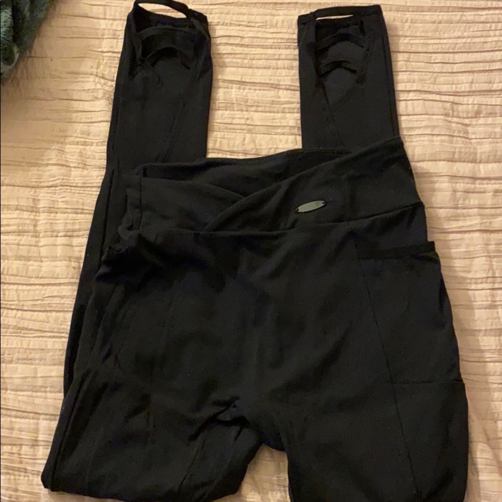 Gym shark leggings